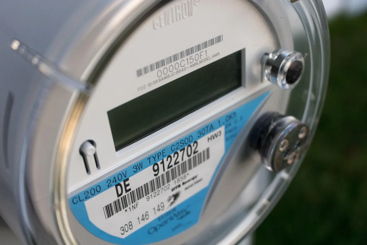 California considers utility rate reform package as legislative session winds down
