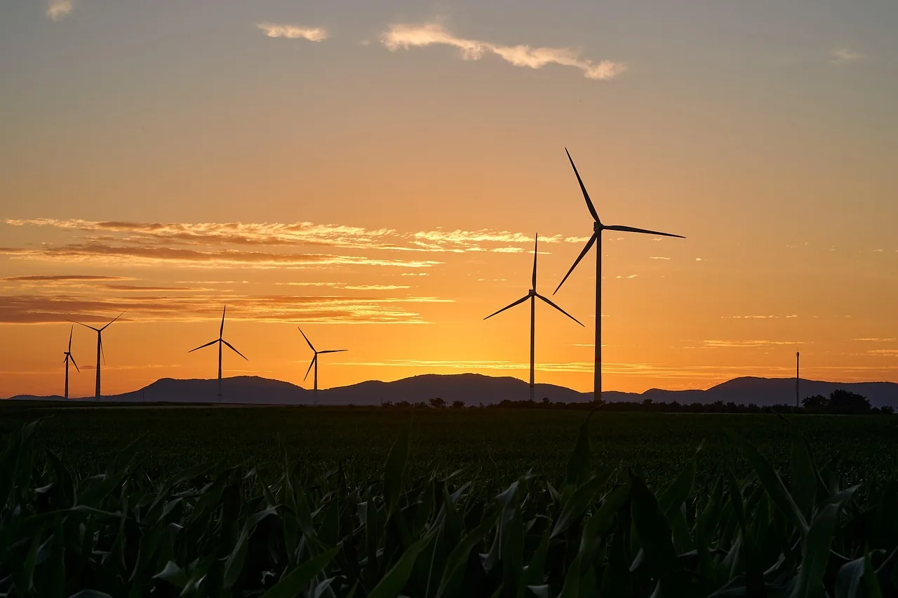 RWE's Sofia Offshore Wind Farm Completes Turbine Installation