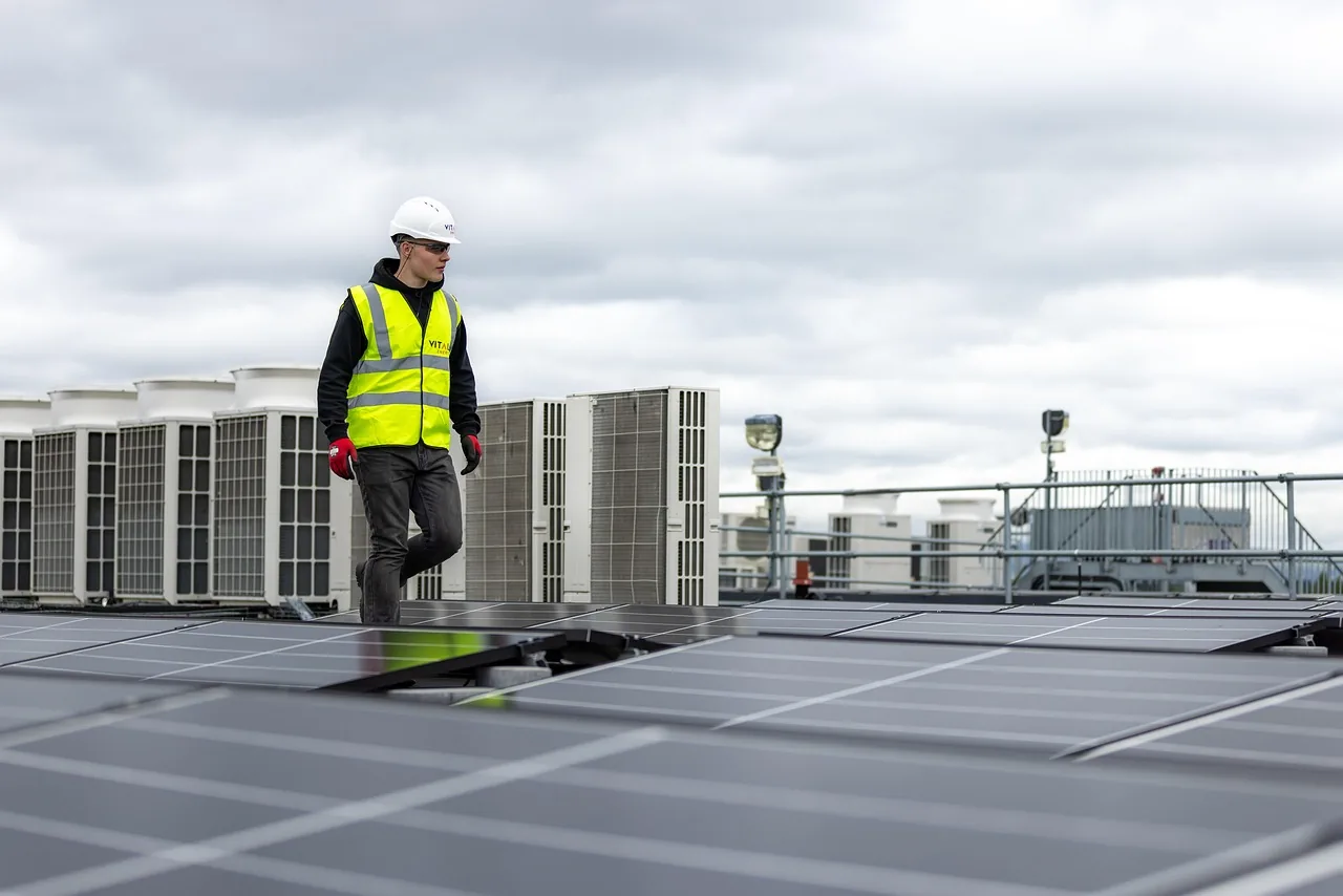 Australia expands rooftop solar rebate scheme to 1 MW systems